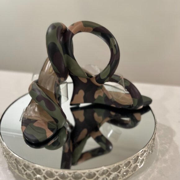 Azalea Wang Minoru Puff Wedge Sandal In Camo sz 8.5 - Picture 5 of 5